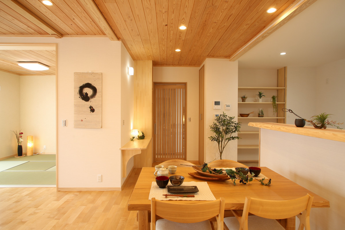 手作りの造作家具 おしゃれで機能的な家づくりに 浜松の新築住宅なら天竜材の木の家を 村木建築工房